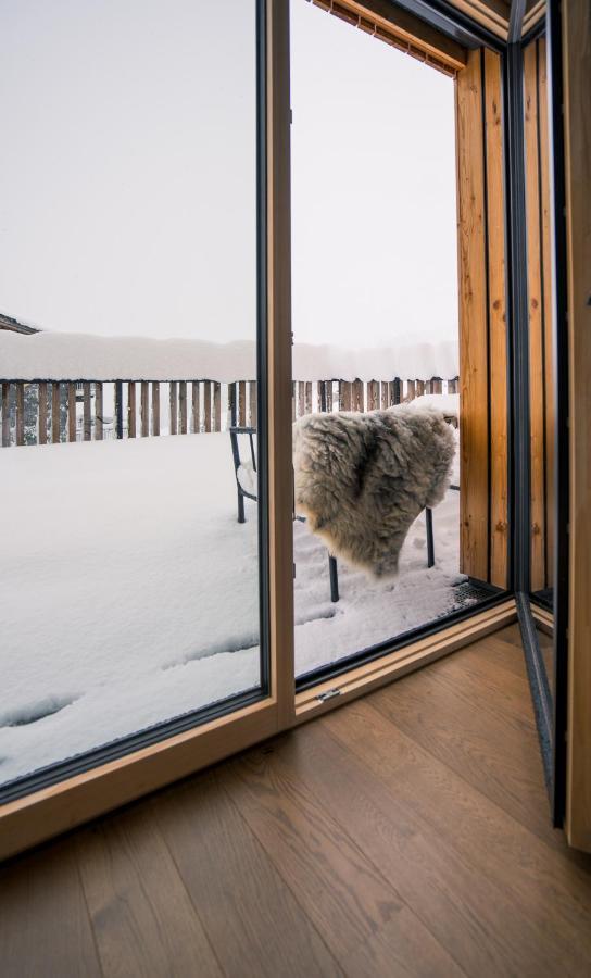 Oberlech750. Refugium Am Berg. Appartement Buitenkant foto